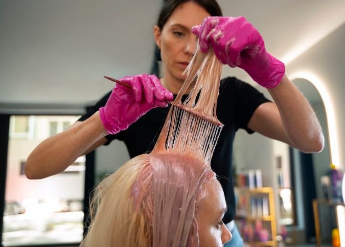 Can Hair Be Dyed Permanently? Benefits, Risks, and Best Practices