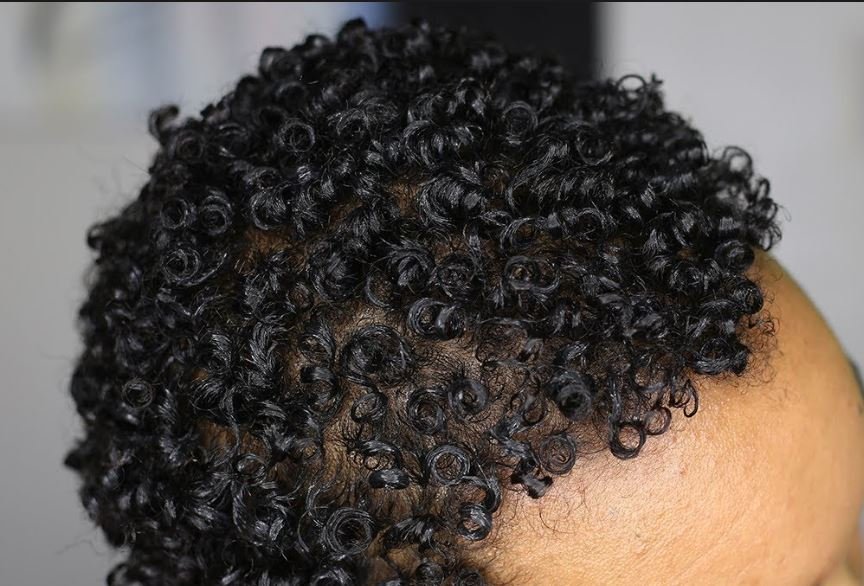 How to Define 4A Curls Without Frizz: A Step-by-Step Guide