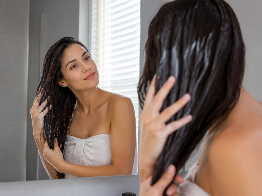Avoid Common Conditioning Mistakes - Is it ok to condition your hair everyday?